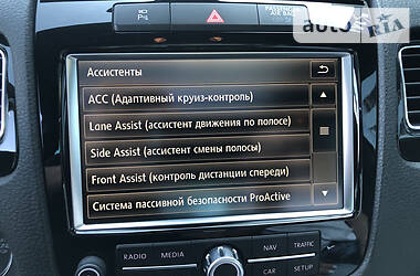 Позашляховик / Кросовер Volkswagen Touareg 2013 в Києві