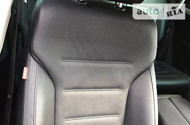 Позашляховик / Кросовер Volkswagen Touareg 2011 в 