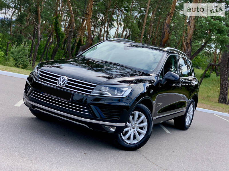 Позашляховик / Кросовер Volkswagen Touareg 2014 в Києві