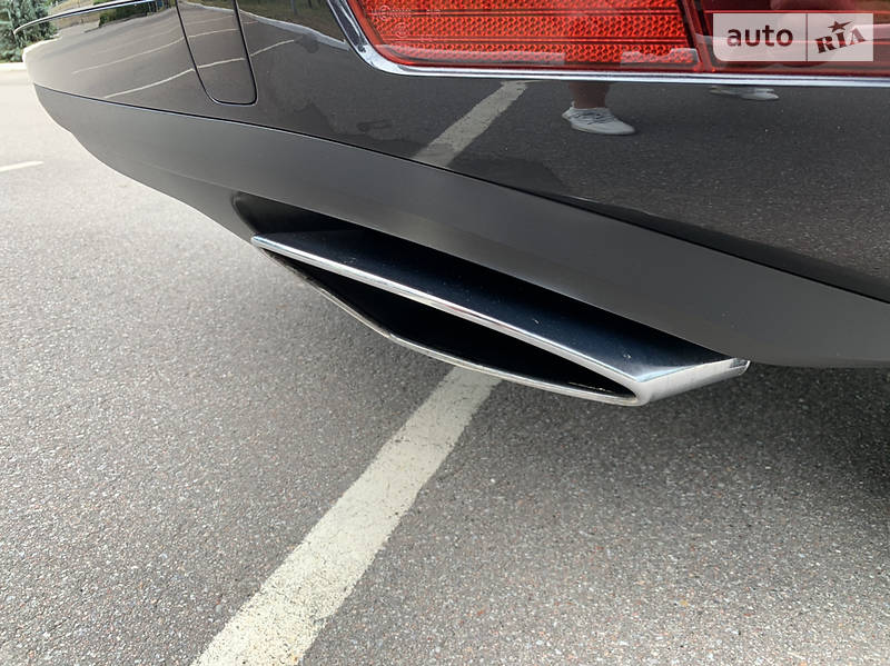 Позашляховик / Кросовер Volkswagen Touareg 2014 в Києві