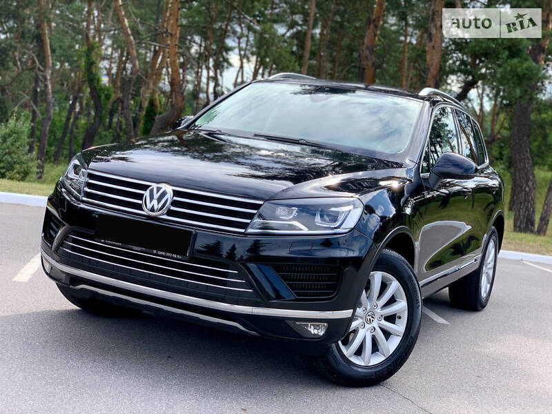 Позашляховик / Кросовер Volkswagen Touareg 2014 в Києві