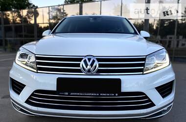 Внедорожник / Кроссовер Volkswagen Touareg 2017 в Киеве