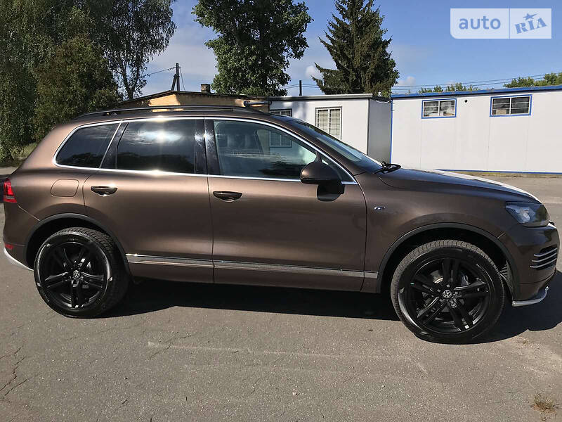 Позашляховик / Кросовер Volkswagen Touareg 2014 в Бердичеві