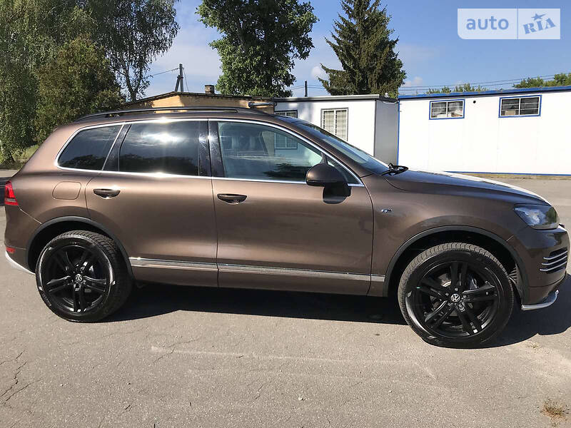 Позашляховик / Кросовер Volkswagen Touareg 2014 в Бердичеві