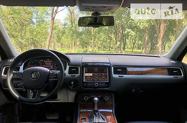 Универсал Volkswagen Touareg 2010 в Кропивницком