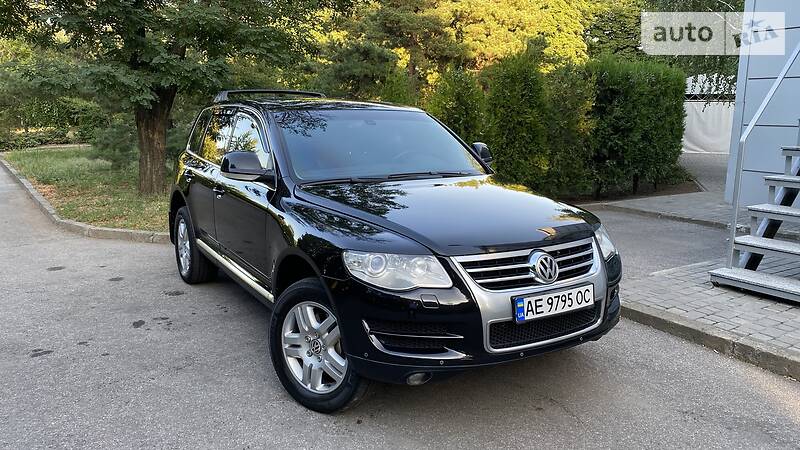 Позашляховик / Кросовер Volkswagen Touareg 2007 в Дніпрі