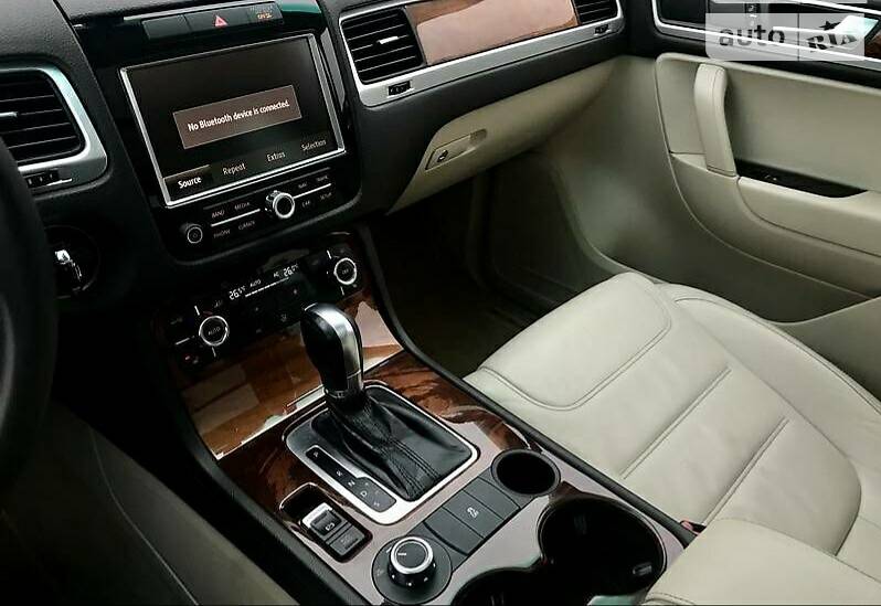 Внедорожник / Кроссовер Volkswagen Touareg 2011 в Киеве фото 12 Внедорожник / Кроссовер Volkswagen Touareg 2011 в Киеве