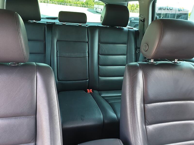 Позашляховик / Кросовер Volkswagen Touareg 2007 в Києві