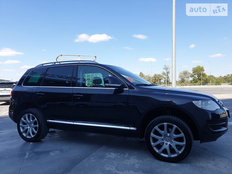 Позашляховик / Кросовер Volkswagen Touareg 2007 в Києві