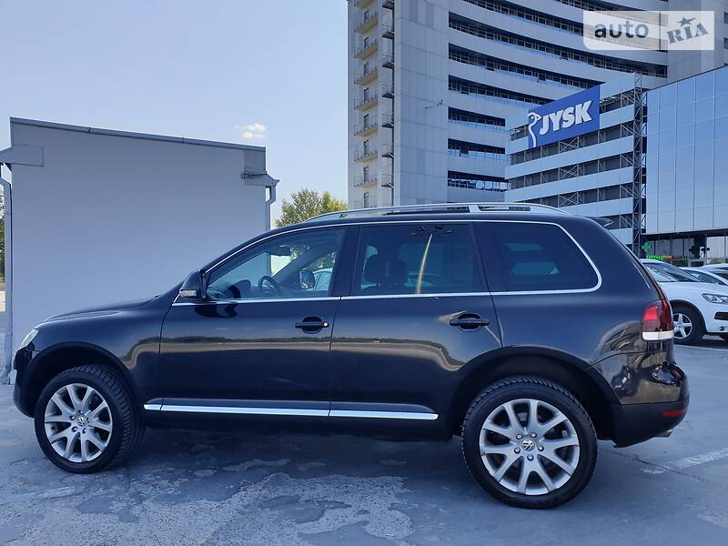 Позашляховик / Кросовер Volkswagen Touareg 2007 в Києві