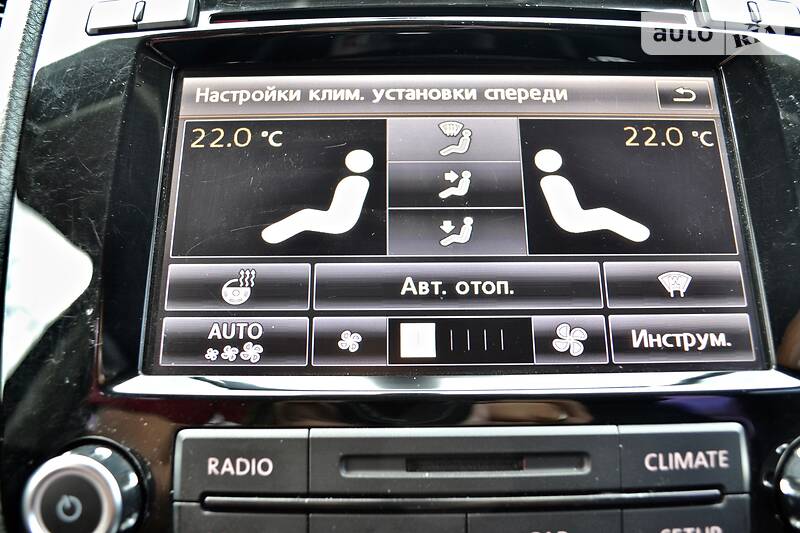 Позашляховик / Кросовер Volkswagen Touareg 2012 в Києві фото 44 Позашляховик / Кросовер Volkswagen Touareg 2012 в Києві