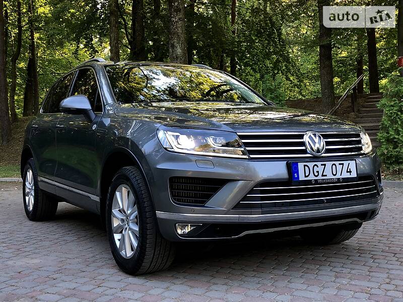 Позашляховик / Кросовер Volkswagen Touareg 2015 в Дрогобичі