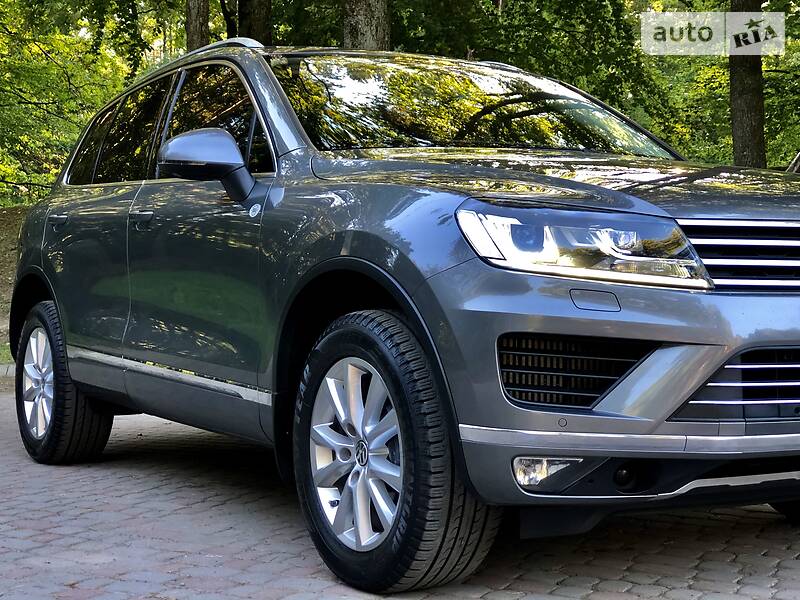Позашляховик / Кросовер Volkswagen Touareg 2015 в Дрогобичі