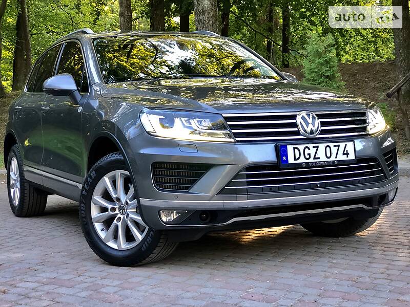 Позашляховик / Кросовер Volkswagen Touareg 2015 в Дрогобичі