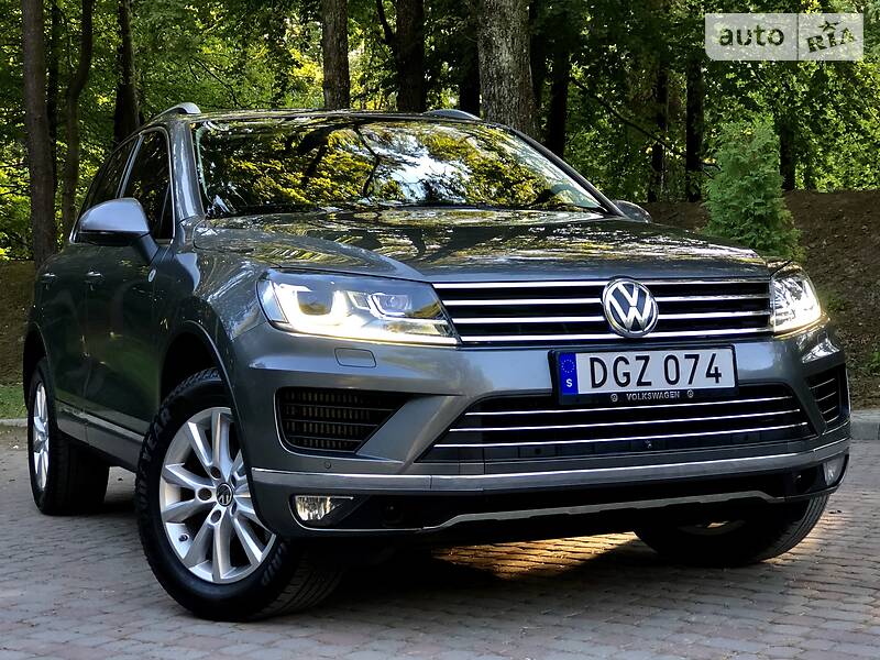 Позашляховик / Кросовер Volkswagen Touareg 2015 в Дрогобичі
