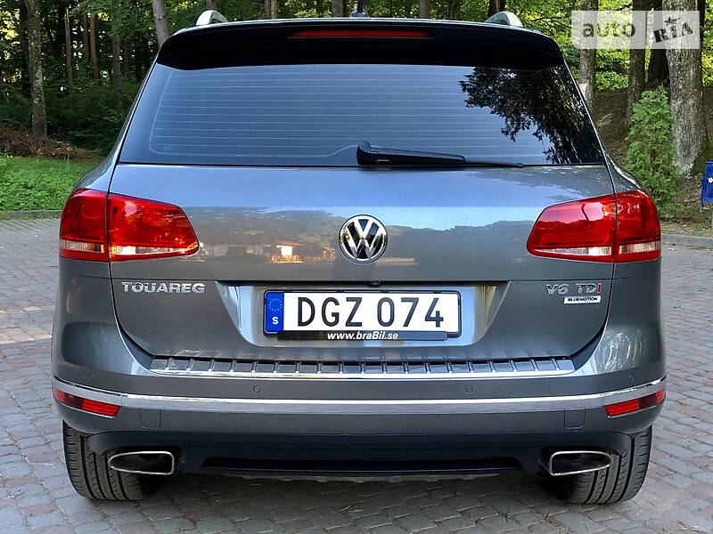 Позашляховик / Кросовер Volkswagen Touareg 2015 в Дрогобичі