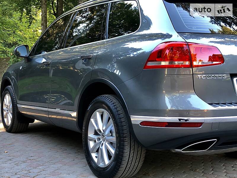 Позашляховик / Кросовер Volkswagen Touareg 2015 в Дрогобичі