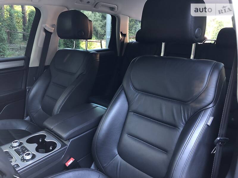 Позашляховик / Кросовер Volkswagen Touareg 2015 в Дрогобичі