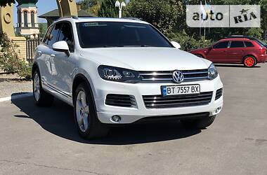 Внедорожник / Кроссовер Volkswagen Touareg 2013 в Новой Каховке