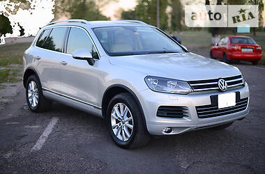 Внедорожник / Кроссовер Volkswagen Touareg 2013 в Каменском