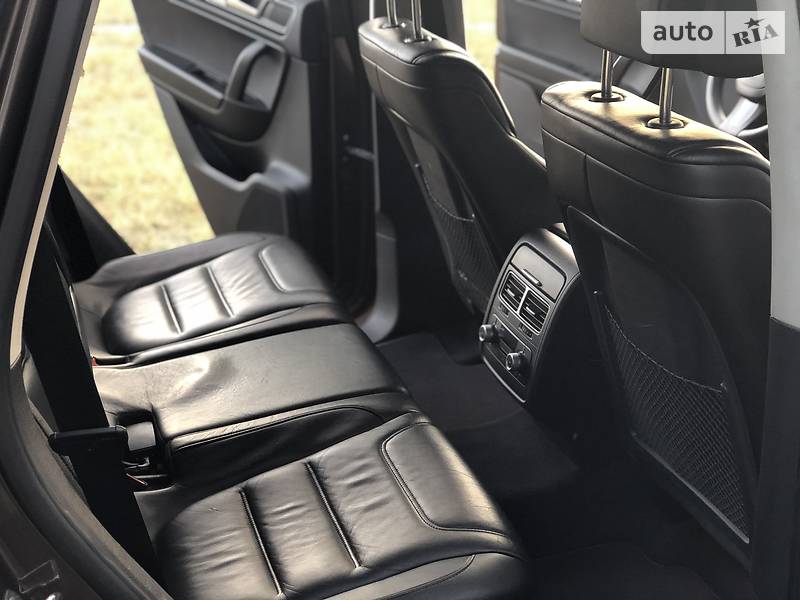 Внедорожник / Кроссовер Volkswagen Touareg 2014 в Киеве