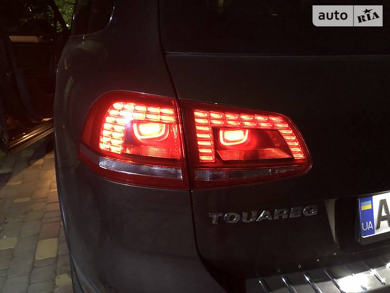 Внедорожник / Кроссовер Volkswagen Touareg 2014 в Киеве