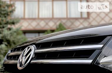 Позашляховик / Кросовер Volkswagen Touareg 2013 в Одесі