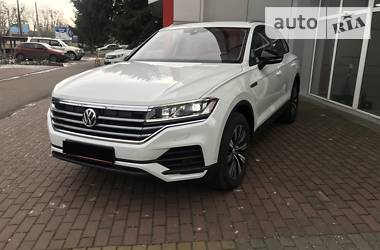 Внедорожник / Кроссовер Volkswagen Touareg 2020 в Черкассах