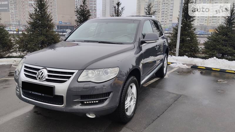 Внедорожник / Кроссовер Volkswagen Touareg 2007 в Киеве