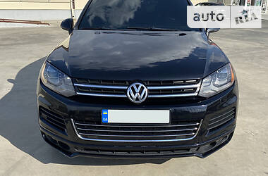 Внедорожник / Кроссовер Volkswagen Touareg 2013 в Новой Каховке