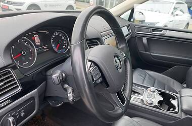 Внедорожник / Кроссовер Volkswagen Touareg 2015 в Херсоне