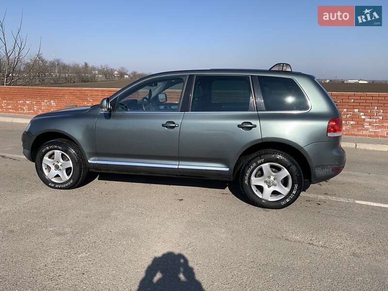 Внедорожник / Кроссовер Volkswagen Touareg 2004 в Одессе