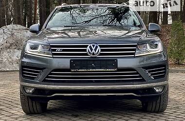 Внедорожник / Кроссовер Volkswagen Touareg 2016 в Радехове