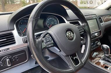 Внедорожник / Кроссовер Volkswagen Touareg 2016 в Радехове