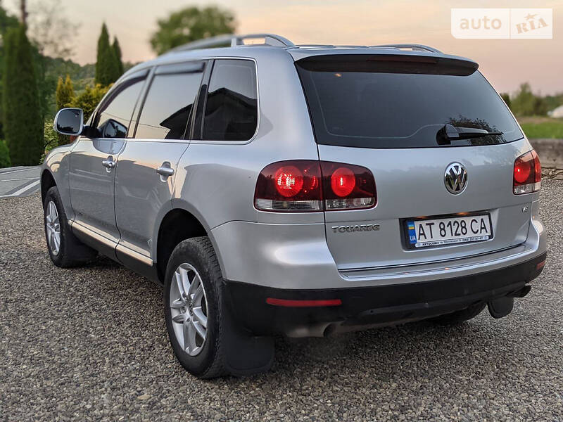 Позашляховик / Кросовер Volkswagen Touareg 2008 в Косові