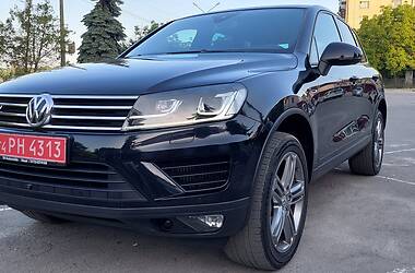 Внедорожник / Кроссовер Volkswagen Touareg 2016 в Тернополе