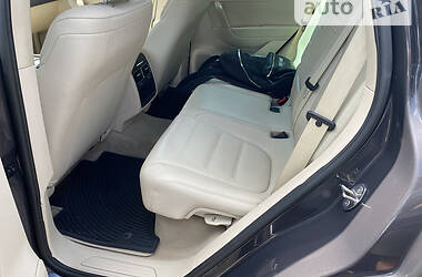 Внедорожник / Кроссовер Volkswagen Touareg 2011 в Киеве