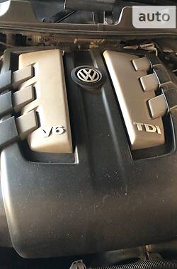 Позашляховик / Кросовер Volkswagen Touareg 2015 в Кривому Розі