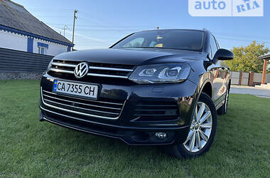 Позашляховик / Кросовер Volkswagen Touareg 2012 в Шполі