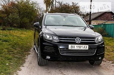 Внедорожник / Кроссовер Volkswagen Touareg 2013 в 