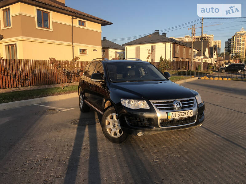 Позашляховик / Кросовер Volkswagen Touareg 2006 в Броварах