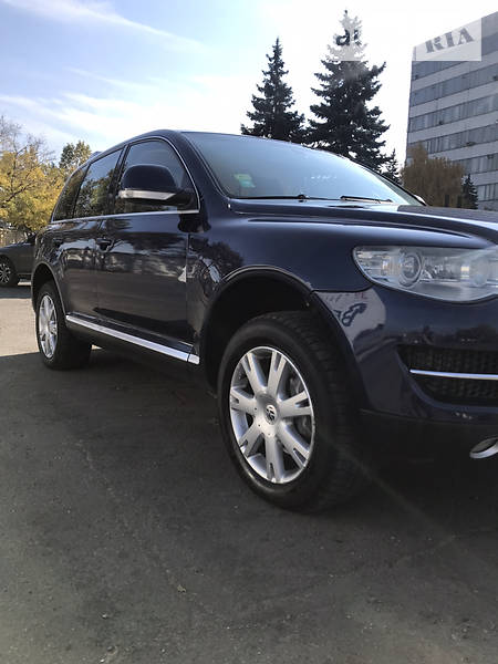 Внедорожник / Кроссовер Volkswagen Touareg 2008 в Николаеве