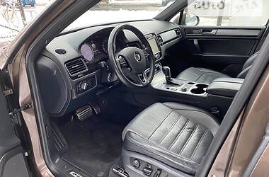 Внедорожник / Кроссовер Volkswagen Touareg 2013 в Ивано-Франковске