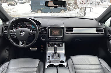 Внедорожник / Кроссовер Volkswagen Touareg 2013 в Ивано-Франковске