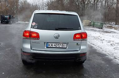 Внедорожник / Кроссовер Volkswagen Touareg 2004 в Киеве