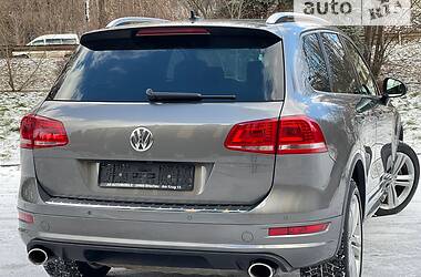 Внедорожник / Кроссовер Volkswagen Touareg 2013 в Ровно