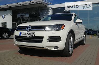 Внедорожник / Кроссовер Volkswagen Touareg 2011 в Львове