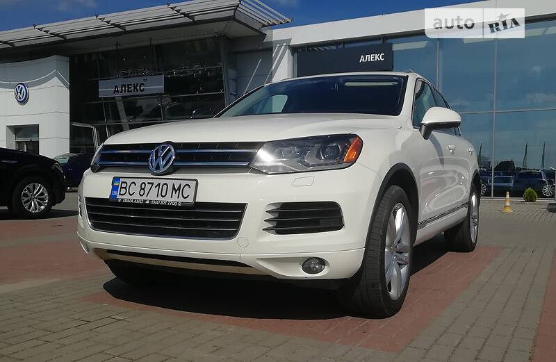 Внедорожник / Кроссовер Volkswagen Touareg 2011 в Львове