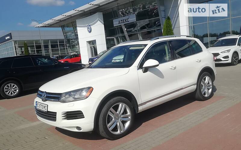 Внедорожник / Кроссовер Volkswagen Touareg 2011 в Львове