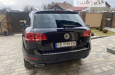 Универсал Volkswagen Touareg 2013 в Черновцах